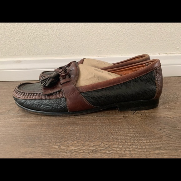 Shoes - Picture 5 of 10